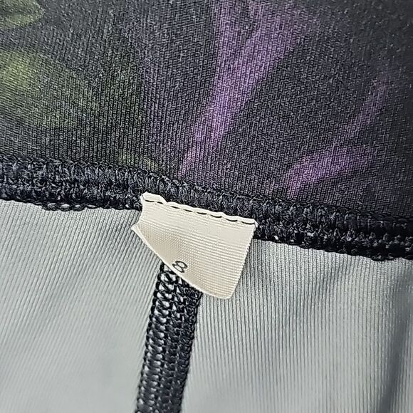 Lululemon Athletica Black Multi Frozen Flourish Train Times Crop Leggings Size 8 - Picture 4 of 10